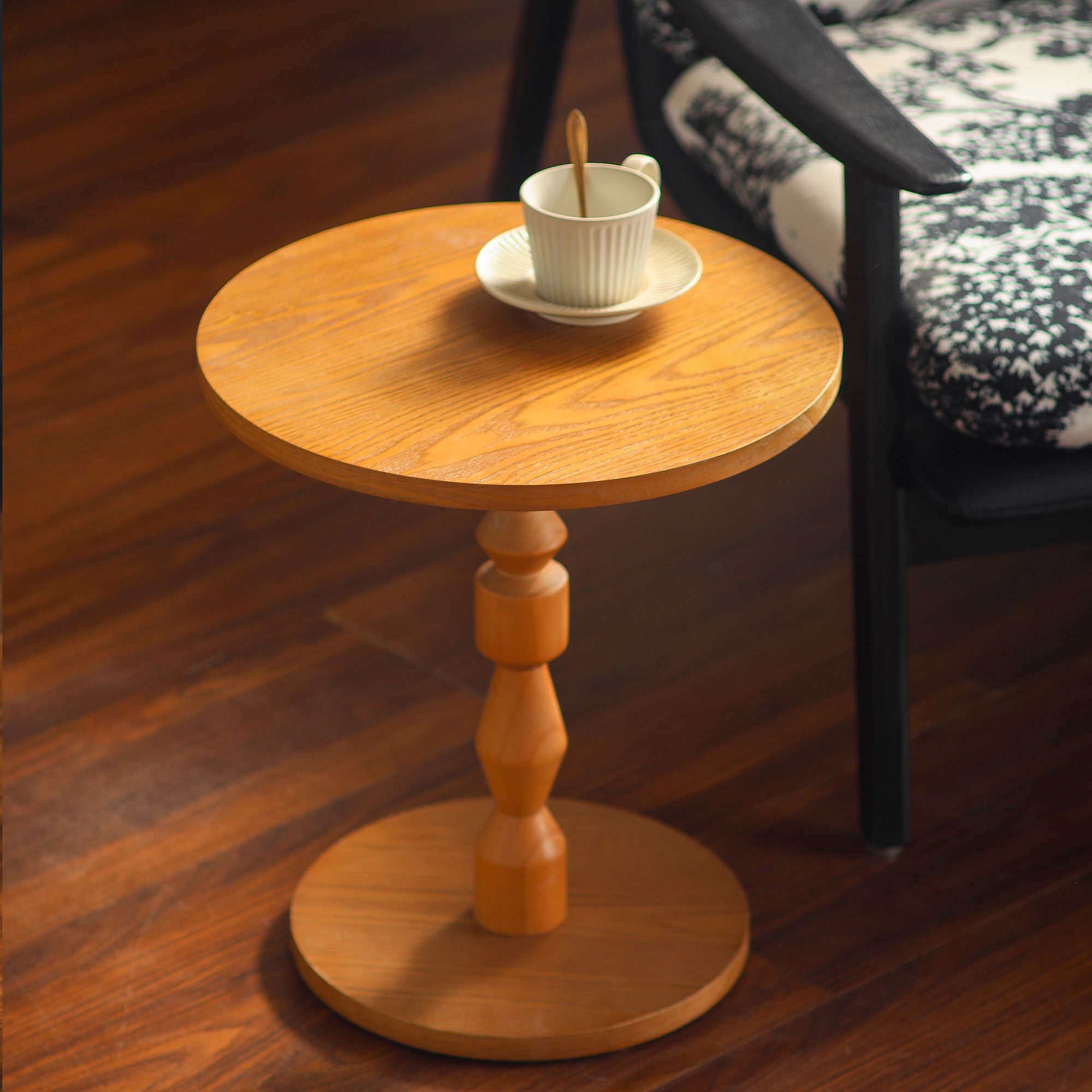 1 Vintage Turned-Leg Wood Side Table - Retro Round Accent Table for Living Room - Image 1